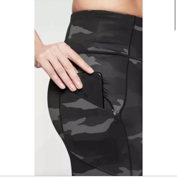Athleta Camo Contender 7/8 Tight Legging Women's Small Black Gray - Picture 2 of 16